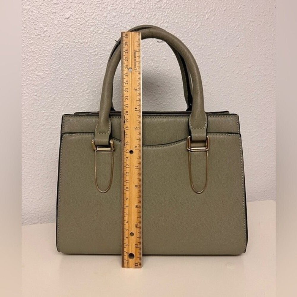 Women's‎ green bag. - Picture 3 of 12